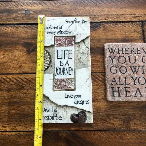 Two Sweet Home Decorations - Picture 2 of 7